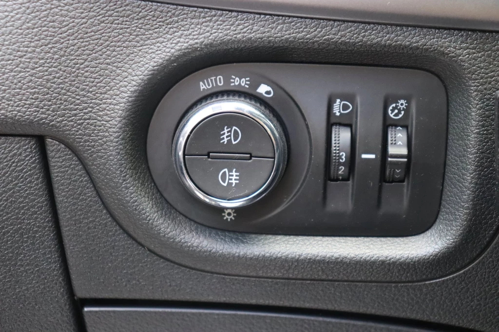 Opel Astra – foto 23