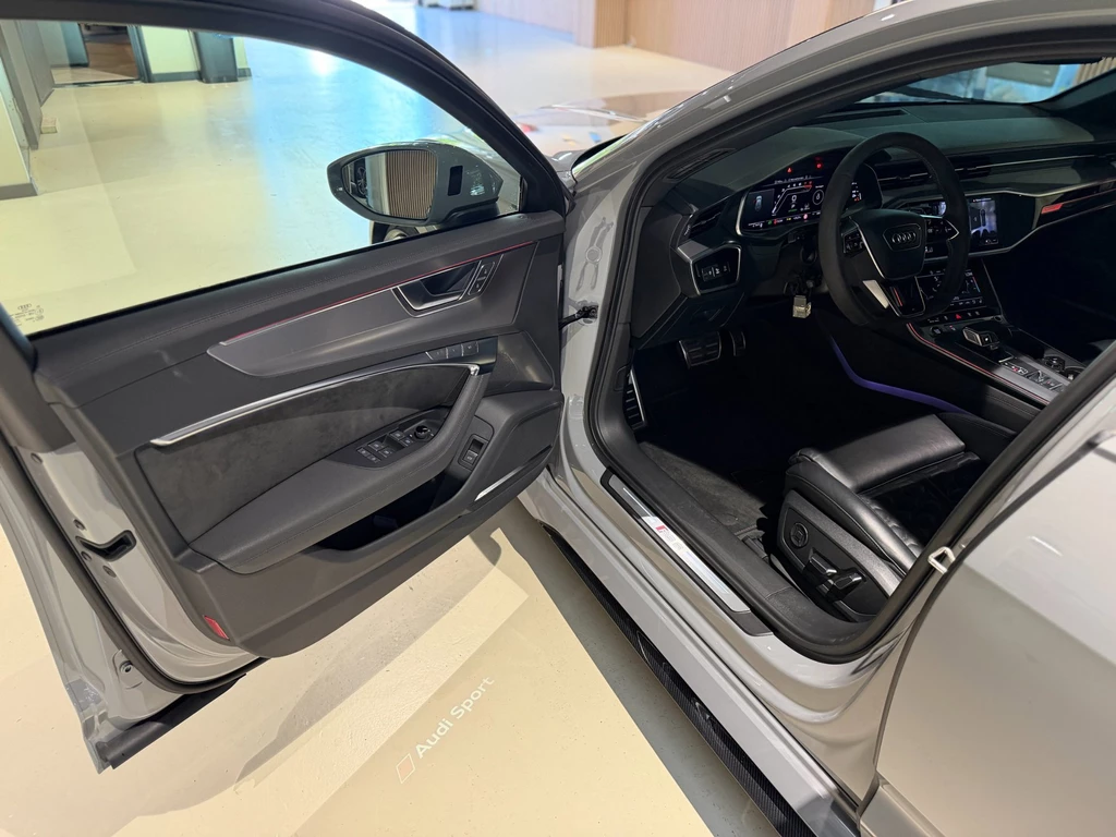 Audi RS6 – foto 18