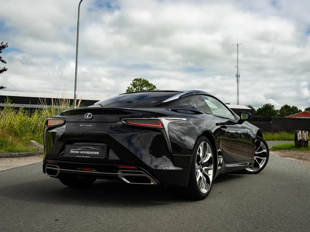 Lexus LC – foto 9
