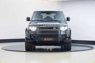 Land Rover Defender – thumbnail 9