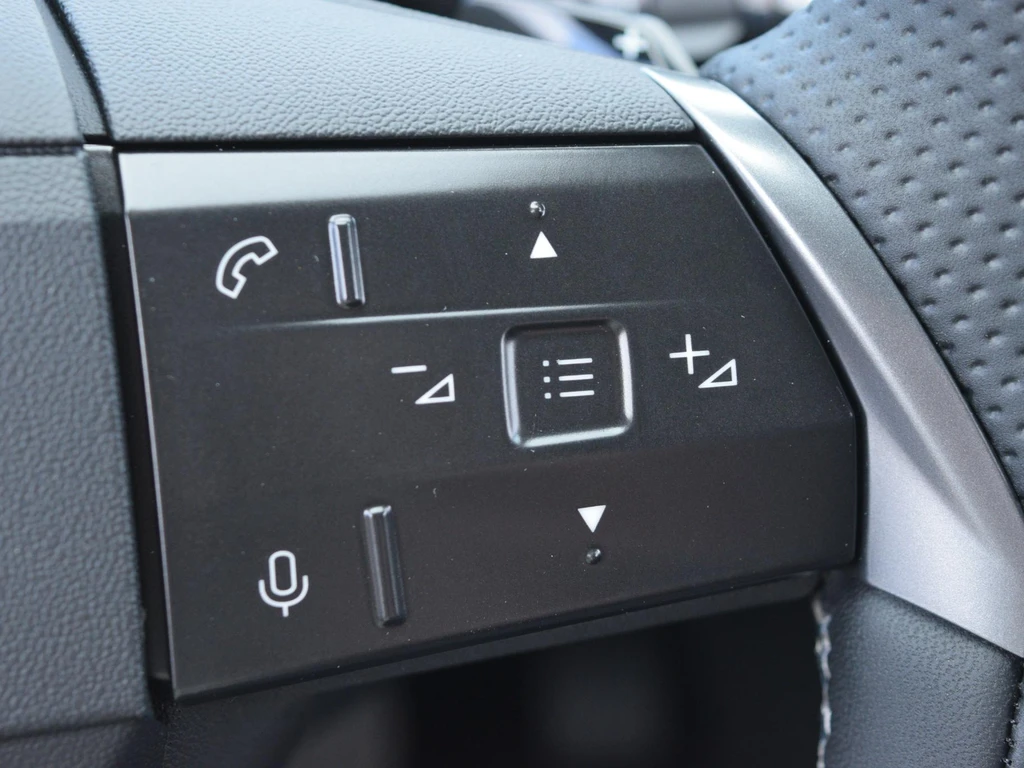 Opel Grandland – foto 16
