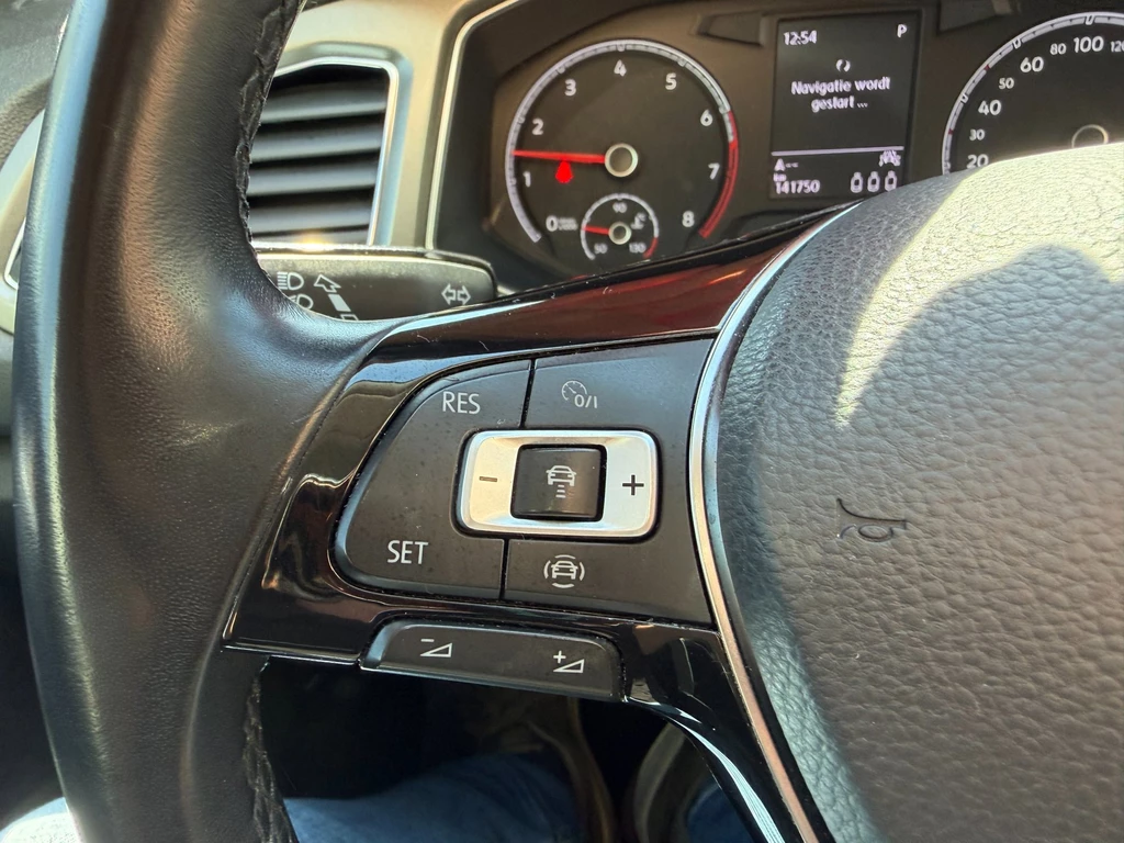 Volkswagen T-Roc – foto 16