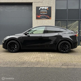 Tesla Model Y – thumbnail 2