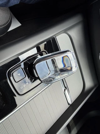 Volvo XC60 – thumbnail 8