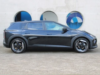 Kia EV4 – thumbnail 4
