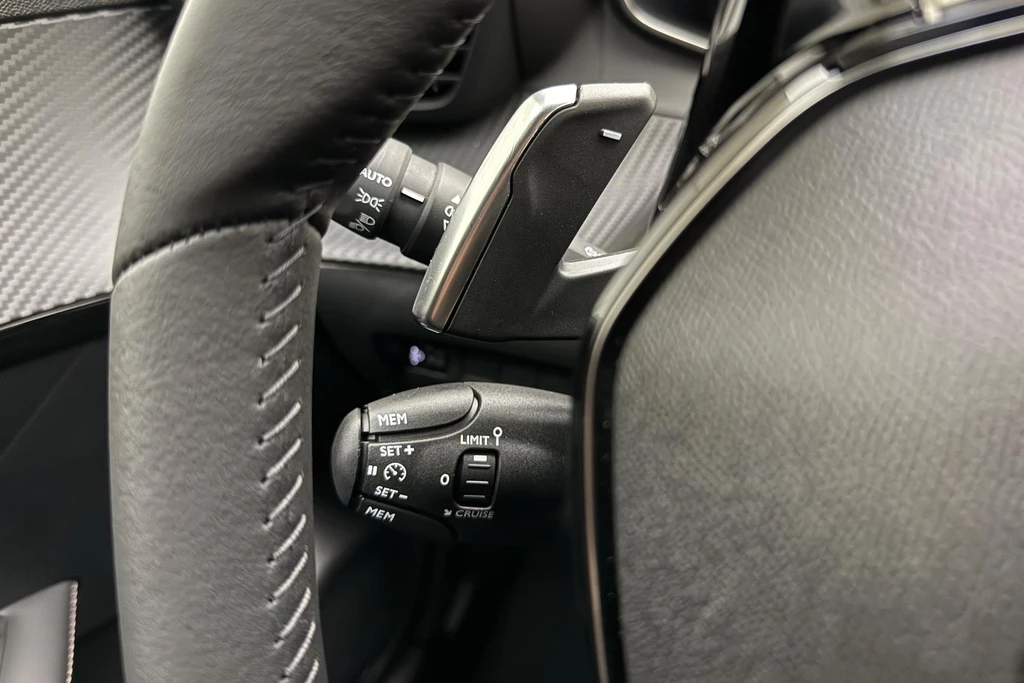 Peugeot 208 – foto 29