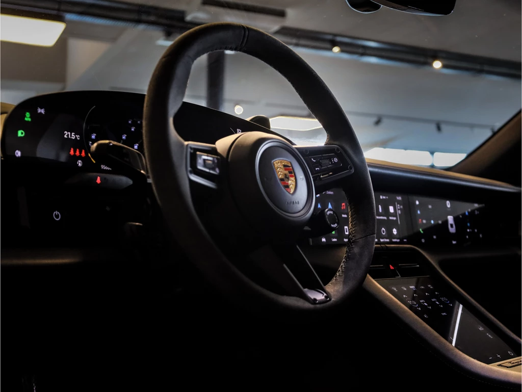 Porsche Taycan – foto 24