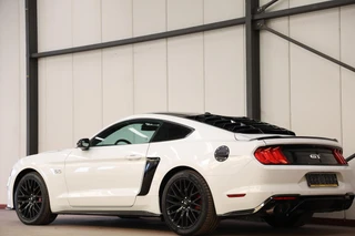 Ford Mustang – thumbnail 5