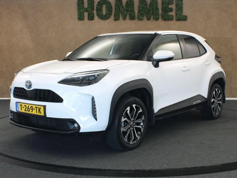 Toyota Yaris Cross 1.5 Hybrid Dynamic - APPLE CARPLAY/ANDROID AUTO - AUTOMATISCHE AIRCO - ACHTERRUITRIJCAMERA - KEYLESS ENTRY/START - ADAPTIEVE CRUISE CONTROL - 17" LICHT METALEN VELGEN - STUURVERWARMING - VOORSTOELEN VERWARMD