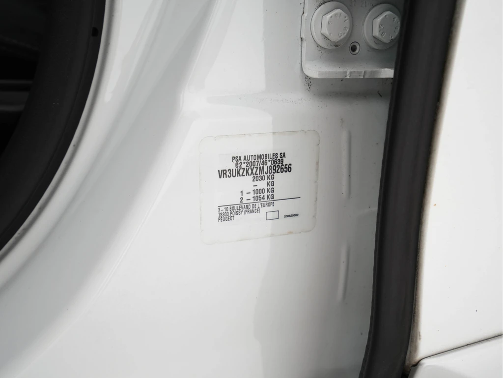 Peugeot e-2008 – foto 33