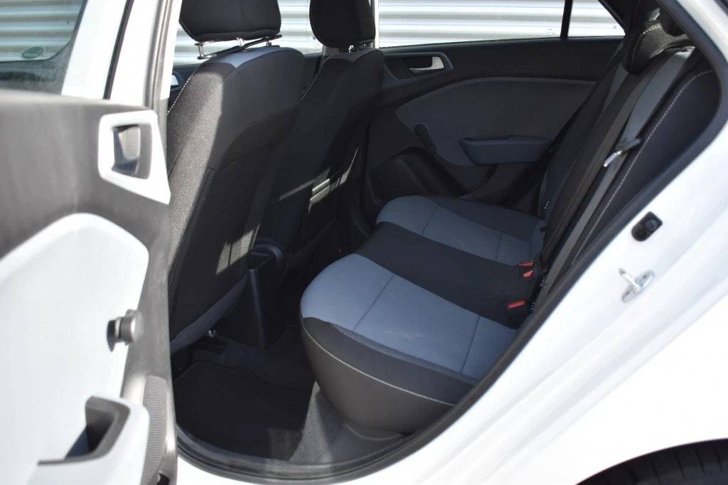 Hyundai i20 – foto 9
