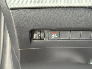 Peugeot 208 – thumbnail 41