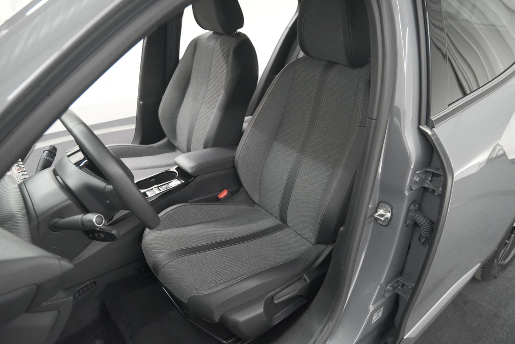 Peugeot e-2008 – foto 38