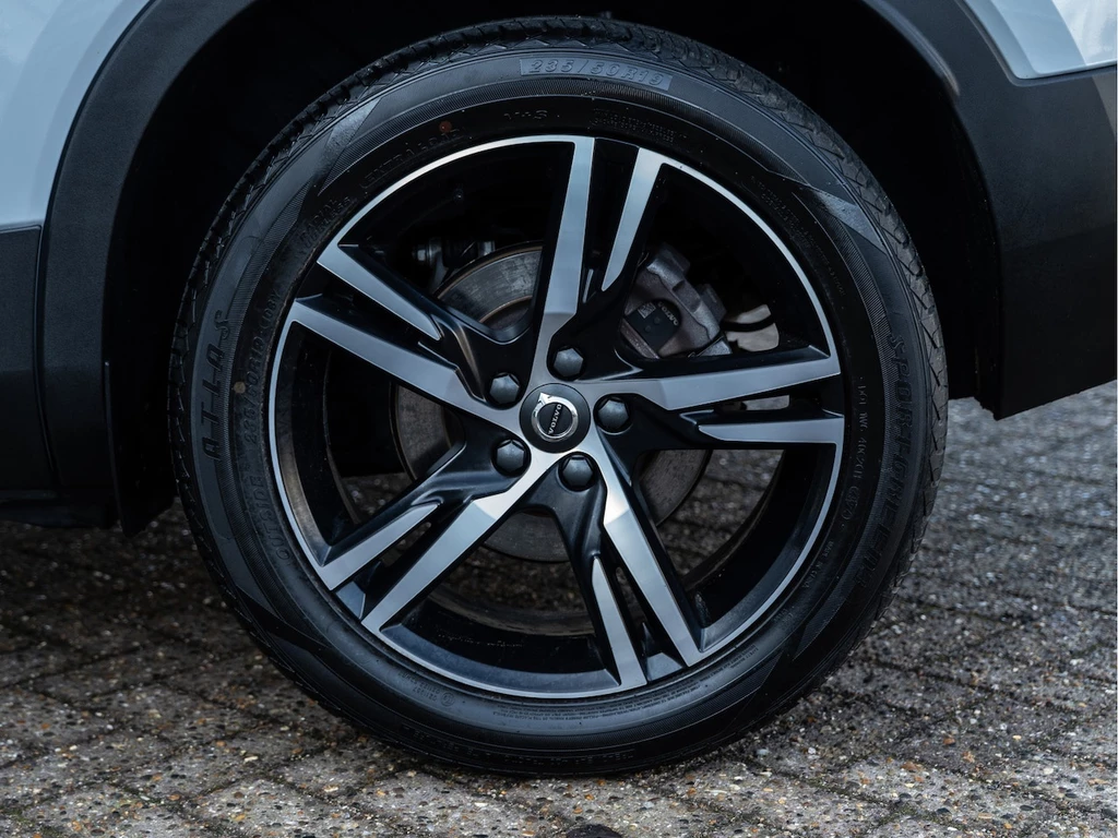 Volvo XC40 – foto 12