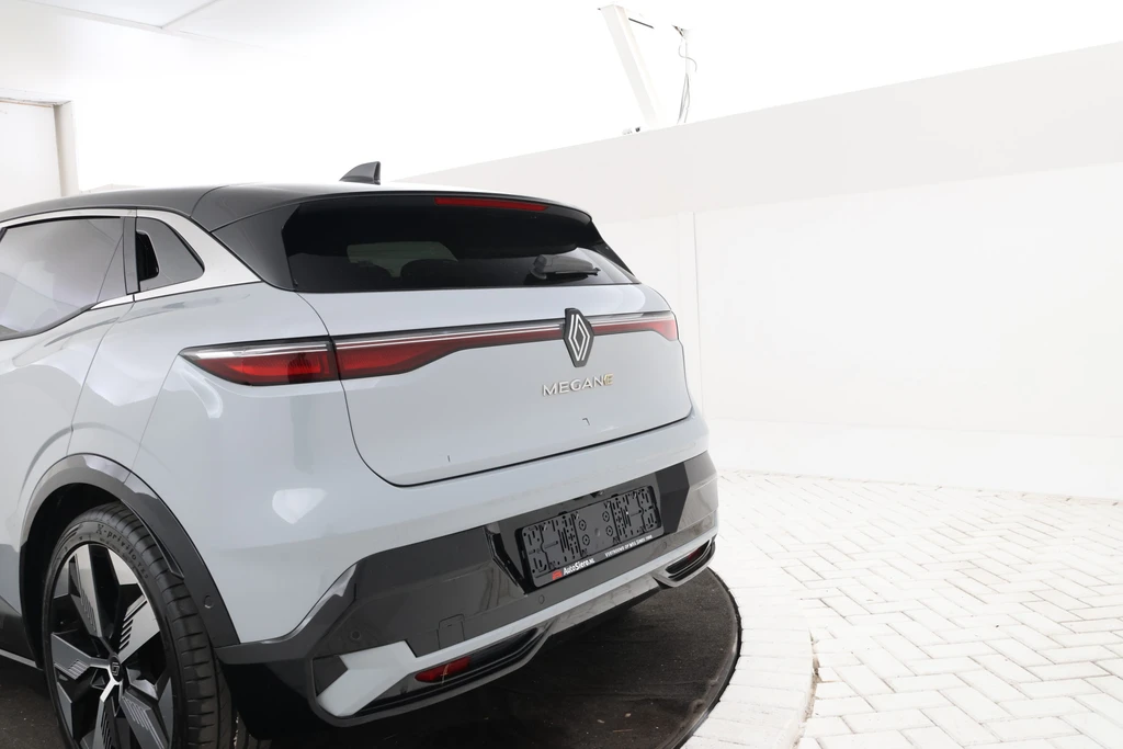 Renault Megane E-Tech – foto 3