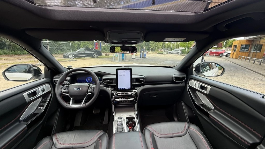 Ford Explorer – foto 25