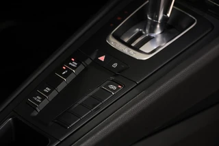 Porsche 911 – thumbnail 18