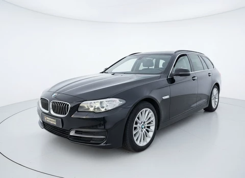 BMW 5 Serie 520D EXECUTIVE, Xenon, Leder, Navi, Trekhaak