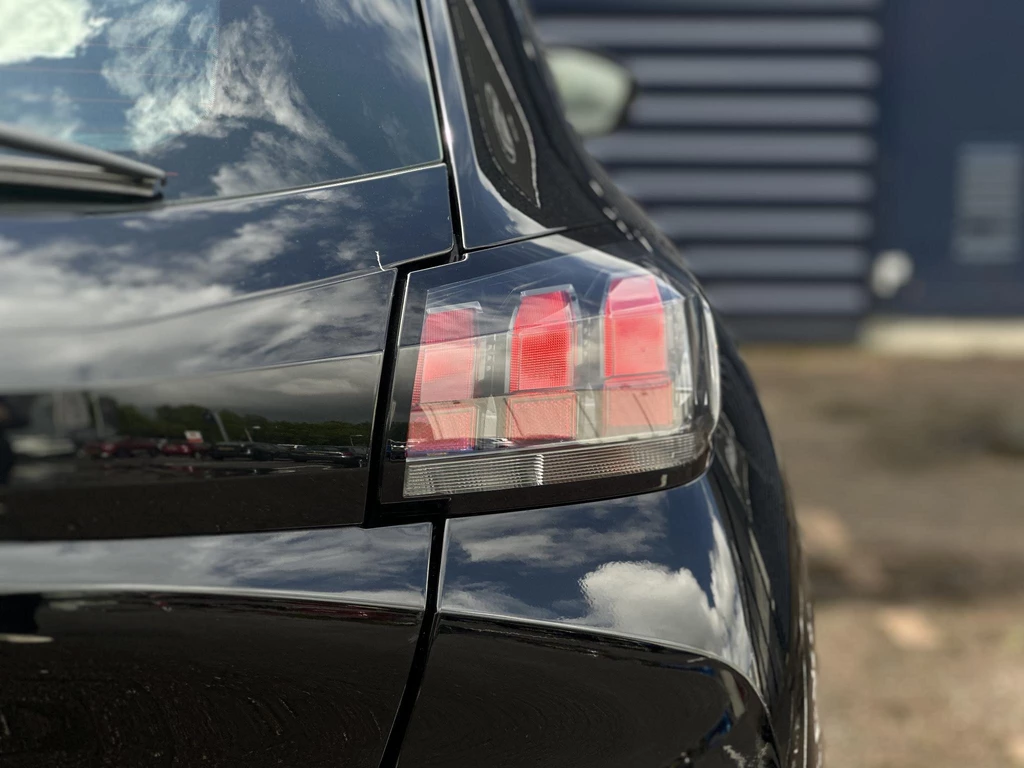 Peugeot 208 – foto 8
