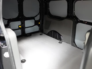 Ford Transit Connect – thumbnail 27