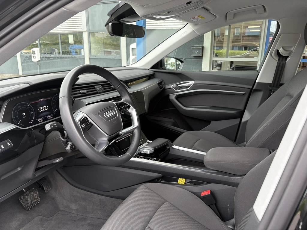 Audi e-tron – foto 17