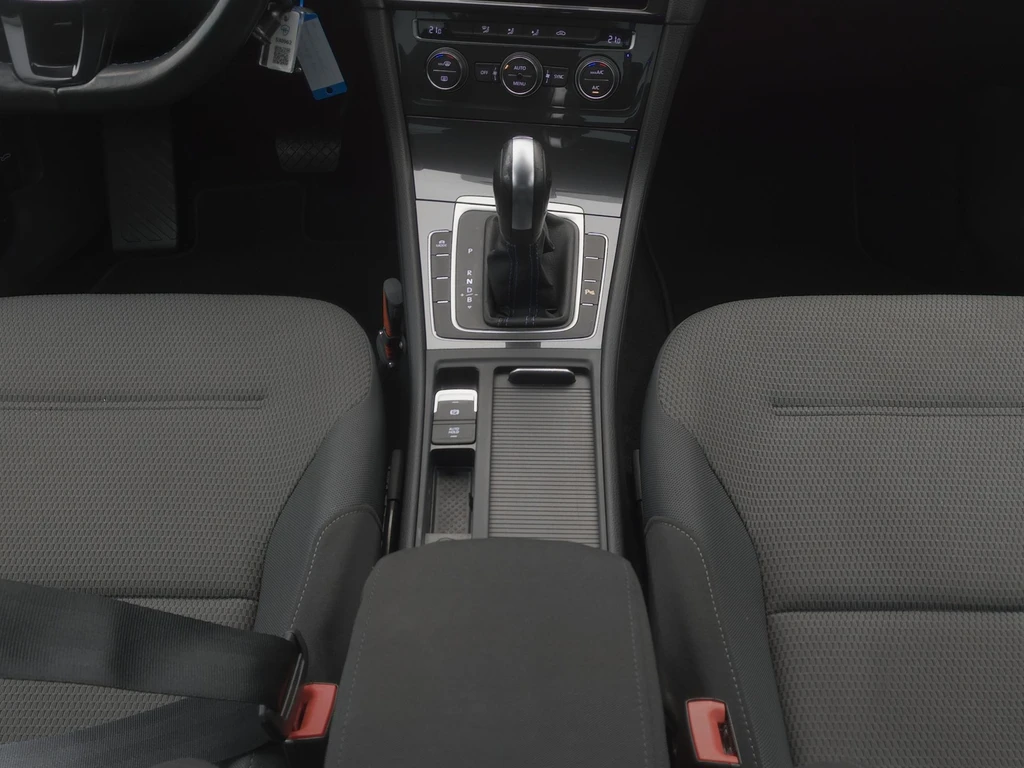 Volkswagen e-Golf – foto 27