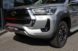Toyota Hilux – thumbnail 1