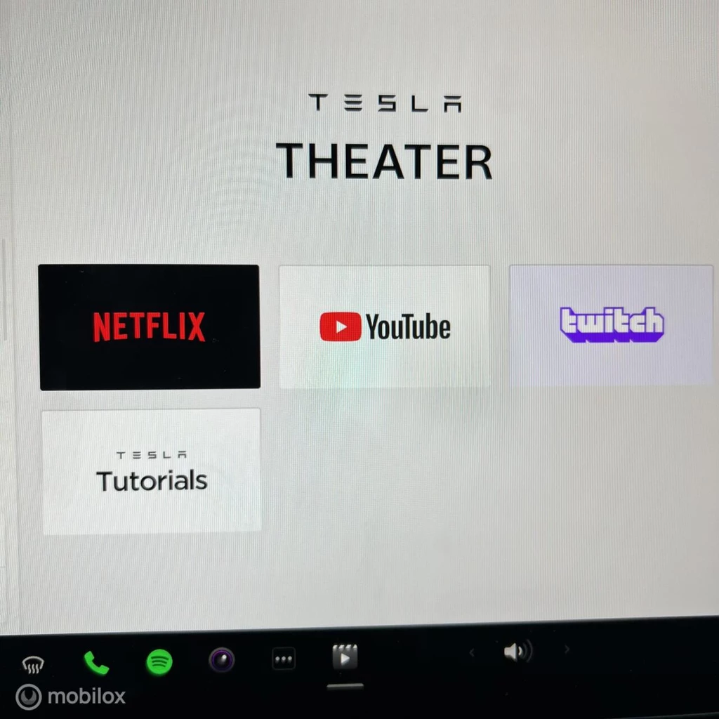 Tesla Model 3 – foto 12