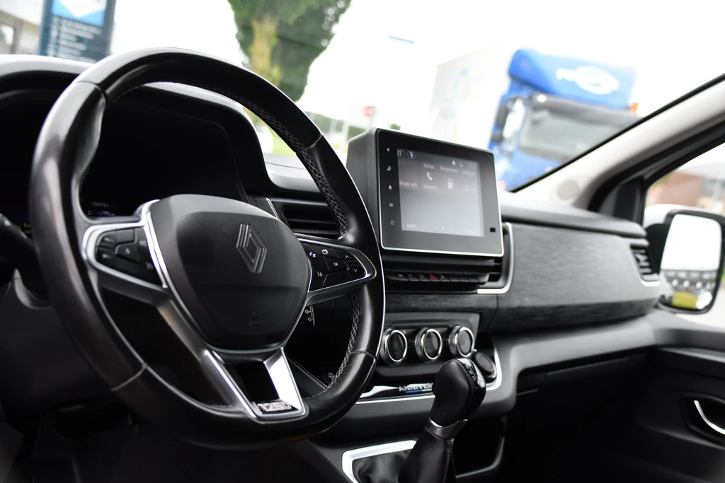 Renault Trafic – foto 12