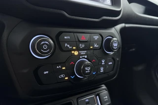 Jeep Renegade – thumbnail 27