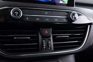 Ford Kuga – thumbnail 22