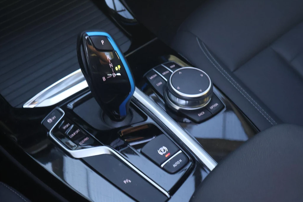 BMW iX3 – foto 21