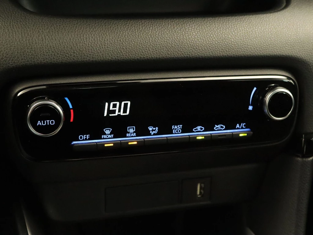Toyota Yaris – foto 29