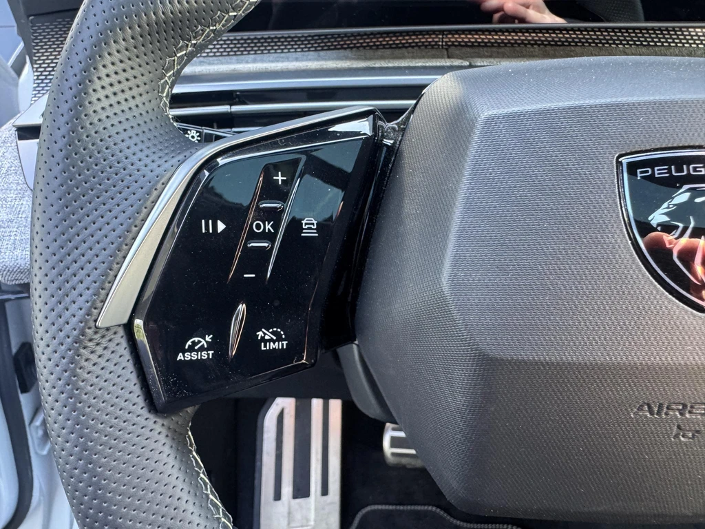 Peugeot e-3008 – foto 13