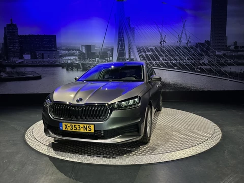 Skoda Fabia 1.0 TSI Ambition *Led*Navi*Appconnect*