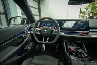 BMW M5 – thumbnail 39