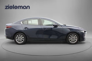 Mazda 3 – thumbnail 6