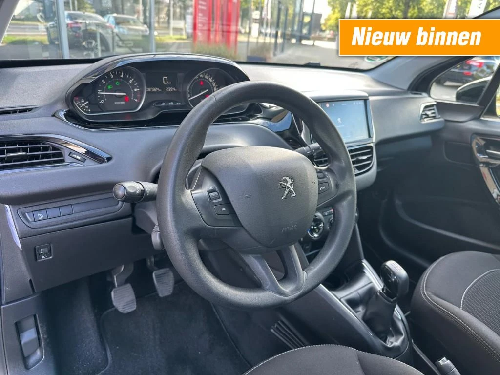 Peugeot 208 – foto 10
