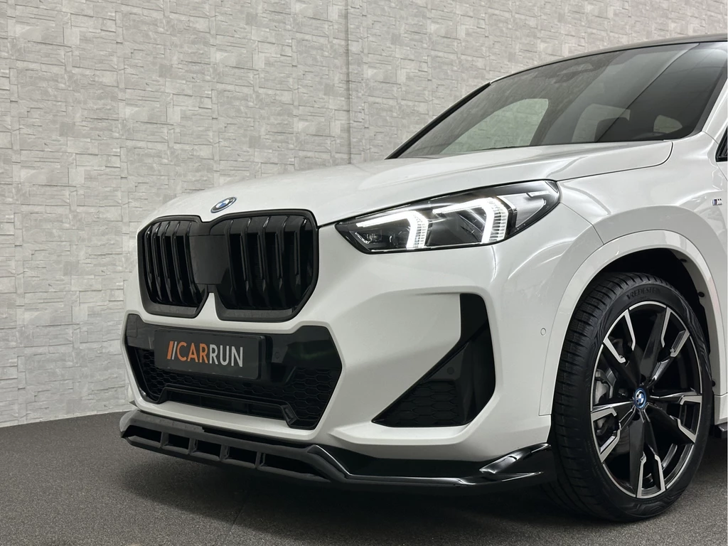 BMW iX1 – foto 21
