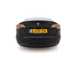 Tesla Model 3 – thumbnail 3