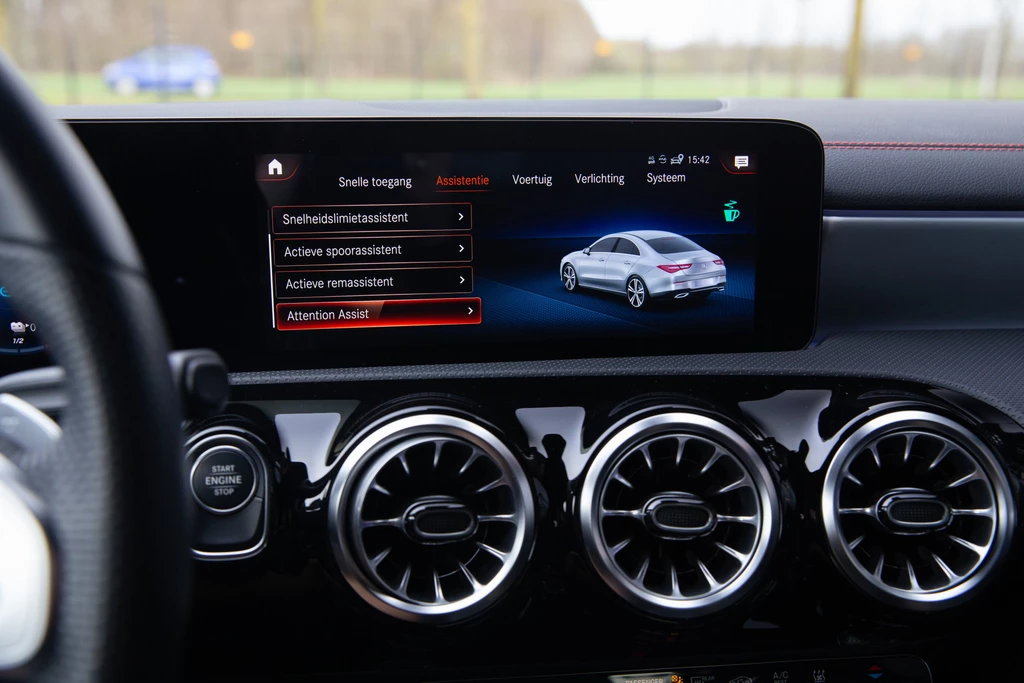 Mercedes-Benz CLA – foto 17
