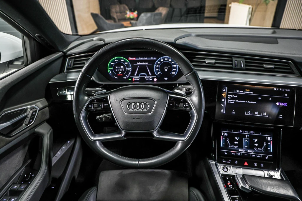 Audi e-tron – foto 28