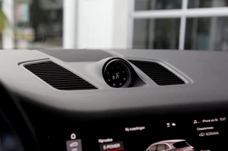 Porsche Cayenne – thumbnail 26