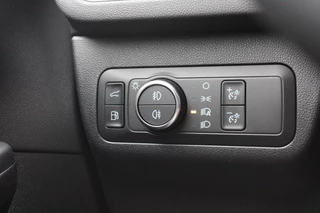 Ford Kuga – thumbnail 25
