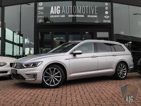 Volkswagen Passat Variant 1.4 TSI GTE Connected Series | Trekhaak | ErgoComfort | DAB | PDC | 18" LM