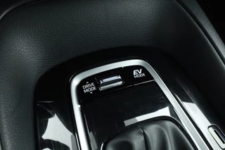 Toyota Corolla Touring Sports – thumbnail 33