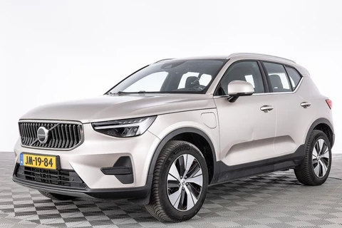 Volvo XC40 1.5 T4 Recharge Plus Bright | Full LED | NAVI | Sportstoelen | PHEV -HEMELVAART OPEN!-