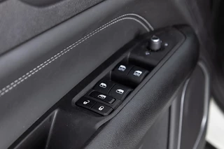 Jeep Compass – thumbnail 16