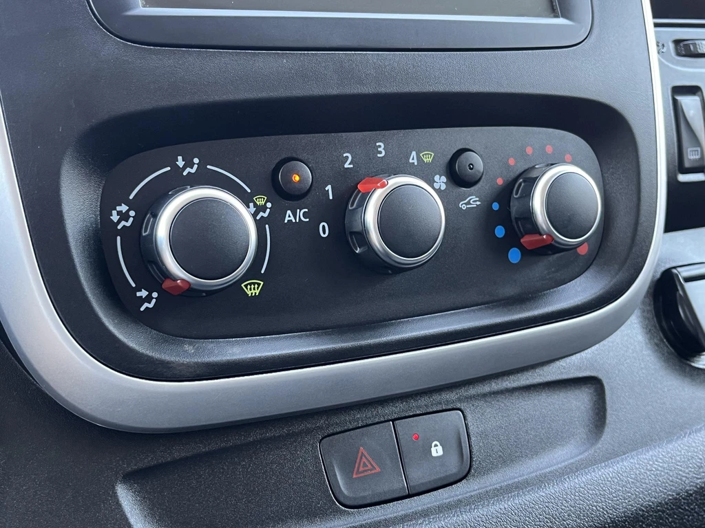 Renault Trafic – foto 18