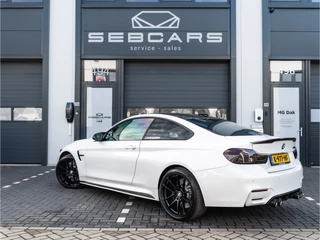 BMW M4 – thumbnail 4